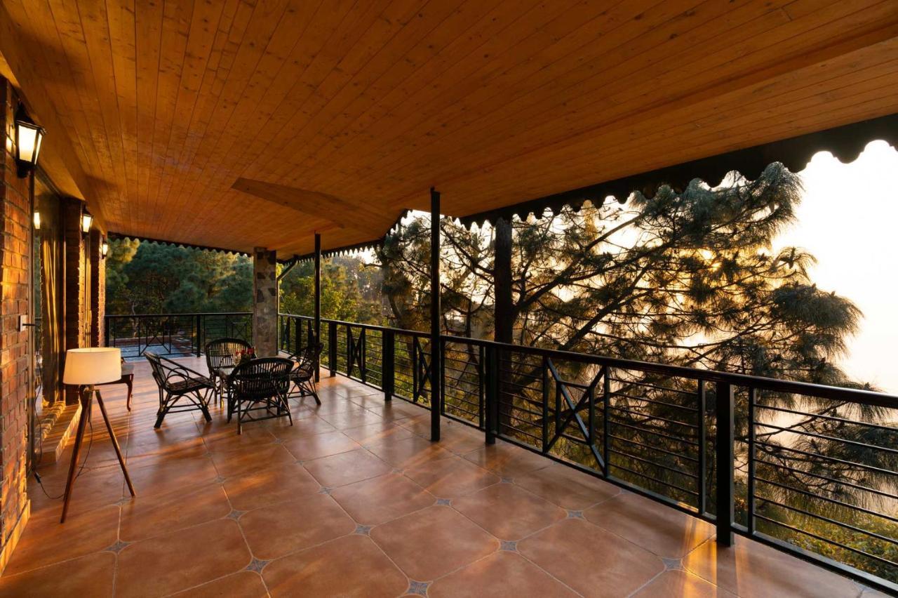 Stayvista At The Winter Line With Complimentary Breakfast Kasauli Exterior photo