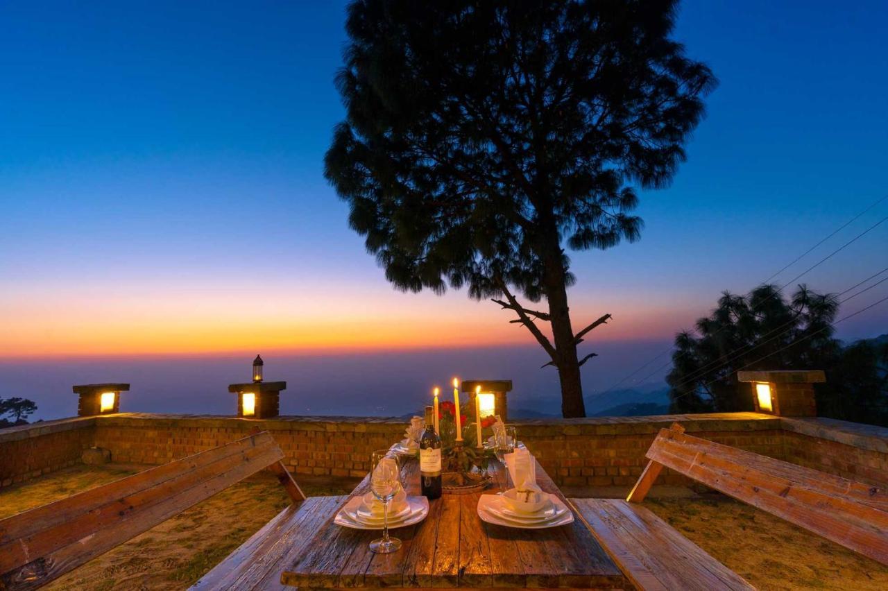 Stayvista At The Winter Line With Complimentary Breakfast Kasauli Exterior photo